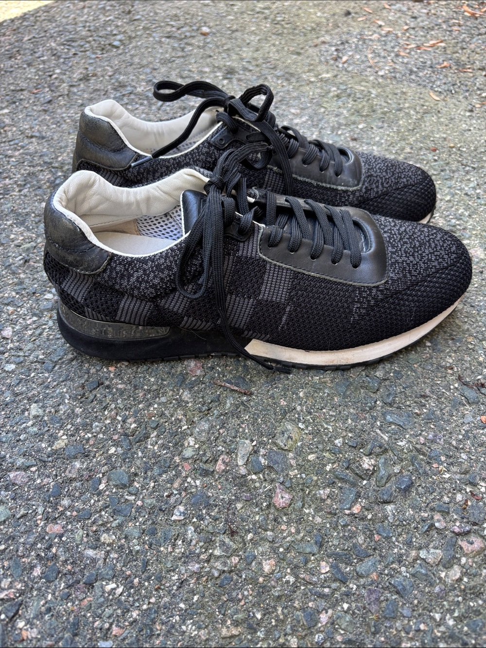 Men’s Louis Vuitton Black Knit Lace-Up Sneakers size 38 EU - Picture 2 of 9